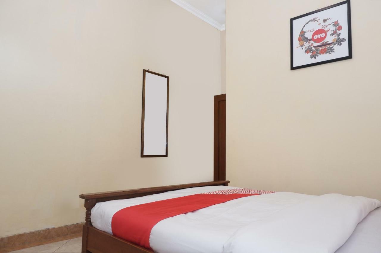 Oyo 405 Wisma Yosoputro Tanjungtirto Exterior foto