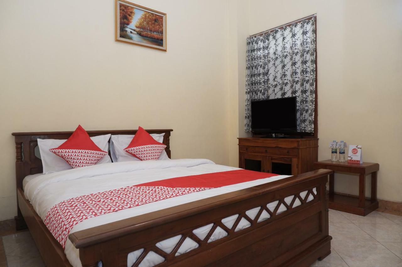 Oyo 405 Wisma Yosoputro Tanjungtirto Exterior foto